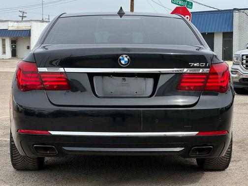 2015 BMW 740 740i Sedan 4D