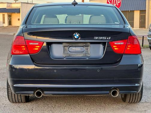2010 BMW 335 335d Sedan 4D