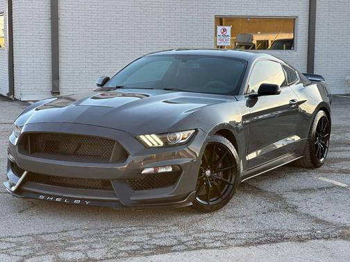 2018 Ford Shelby GT350 Base