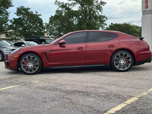 2014 Porsche Panamera GTS