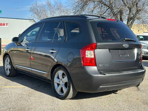 2007 Kia Rondo EX