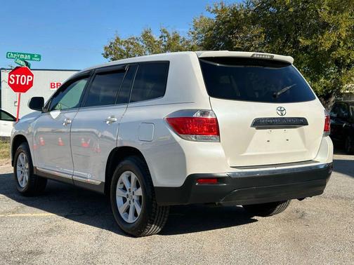 2013 Toyota Highlander Base