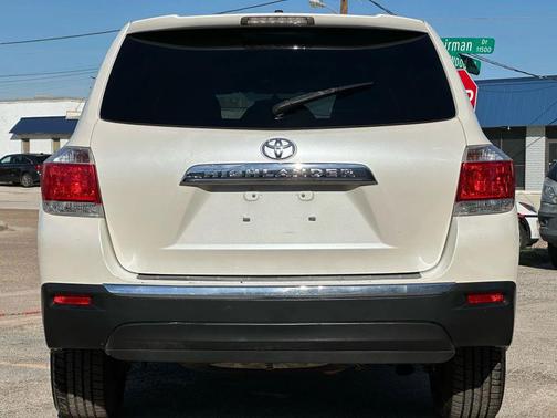 2013 Toyota Highlander Base