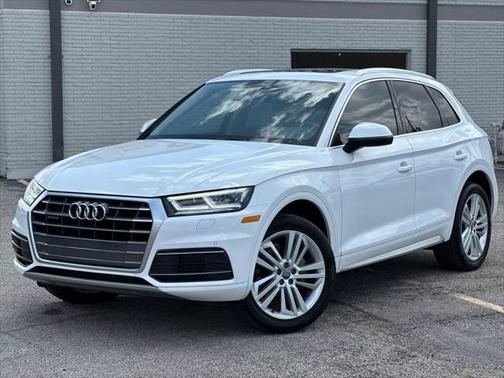 2018 Audi Q5 2.0T Premium Plus