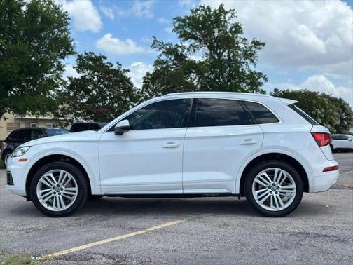 2018 Audi Q5 2.0T Premium Plus