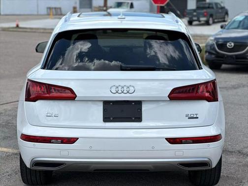 2018 Audi Q5 2.0T Premium Plus