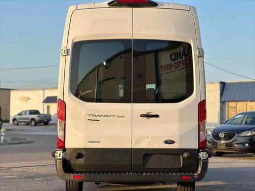 2018 Ford Transit-250 Base