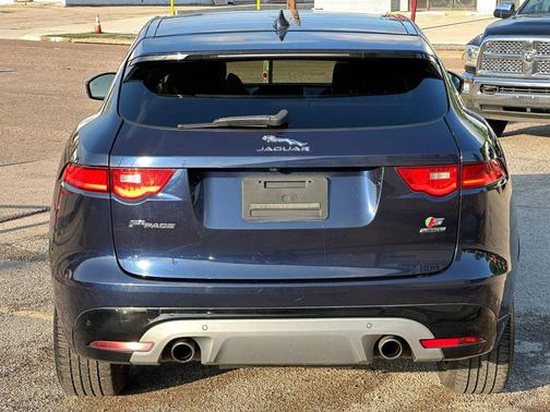 Dark Sapphire Metallic 2017 Jaguar F-PACE S