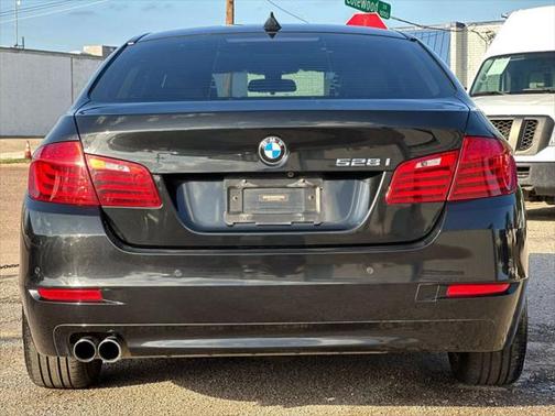 2015 BMW 528 528i Sedan 4D