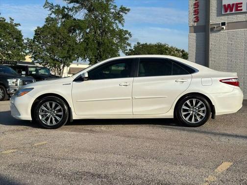 2015 Toyota Camry Hybrid XLE