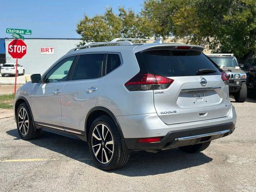 2020 Nissan Rogue SL