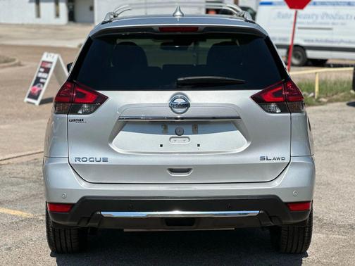 2020 Nissan Rogue SL