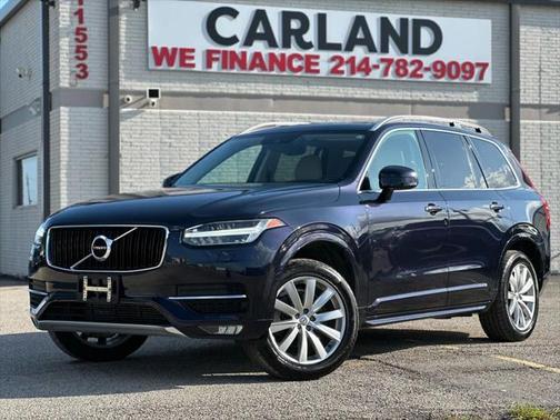 2016 Volvo XC90 T6 Momentum