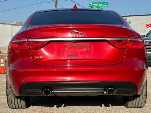 2016 Jaguar XF 35t R-Sport