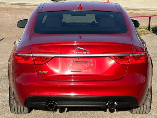 2016 Jaguar XF 35t R-Sport