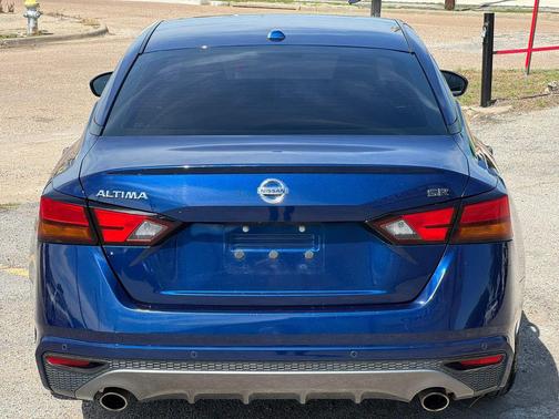 Deep Blue Pearl 2020 Nissan Altima SR FWD