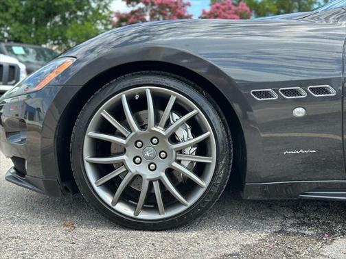 2012 Maserati GranTurismo S Auto
