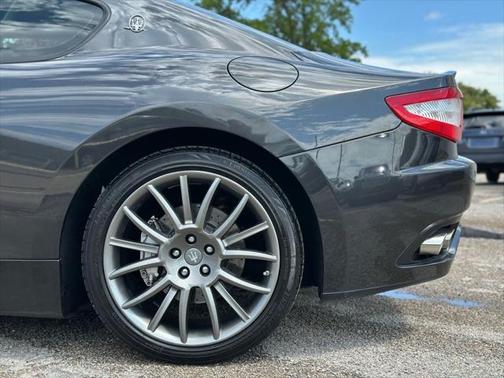2012 Maserati GranTurismo S Auto
