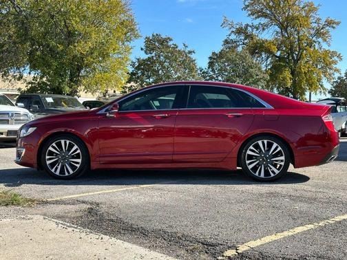 2017 Lincoln MKZ Base