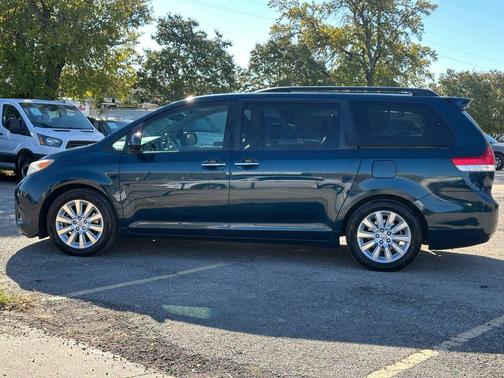 2011 Toyota Sienna Limited