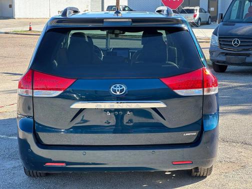 2011 Toyota Sienna Limited