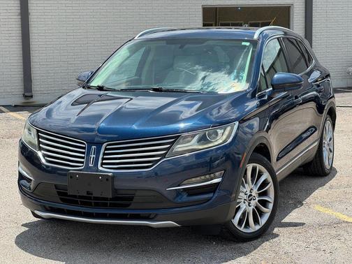 Midnight Sapphire Metallic 2015 Lincoln MKC Base