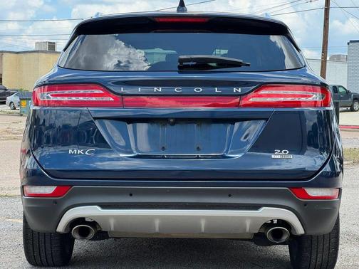 Midnight Sapphire Metallic 2015 Lincoln MKC Base