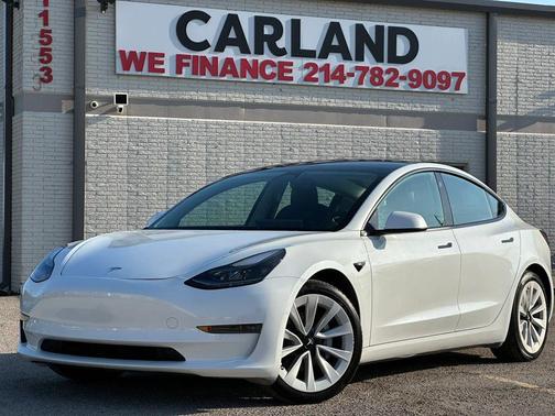 Pearl White Multi-Coat 2022 Tesla Model 3 Long Range
