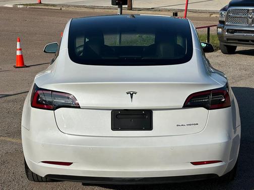Pearl White Multi-Coat 2022 Tesla Model 3 Long Range
