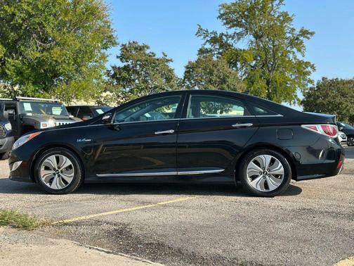2015 Hyundai SONATA Hybrid Limited