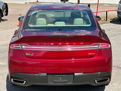 2014 Lincoln MKZ Base