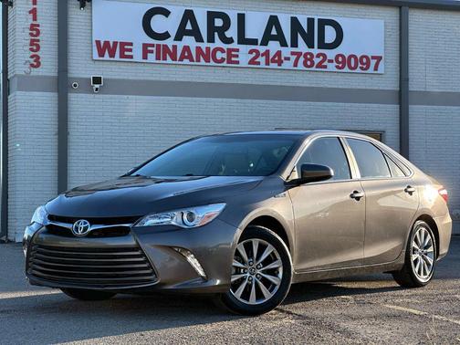 2016 Toyota Camry Hybrid XLE