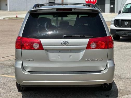 2008 Toyota Sienna LE