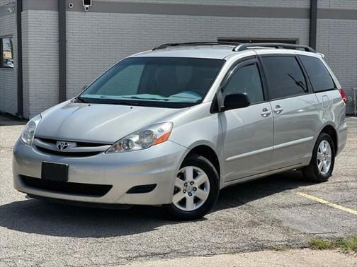2008 Toyota Sienna LE