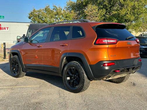 2015 Jeep Cherokee Sport