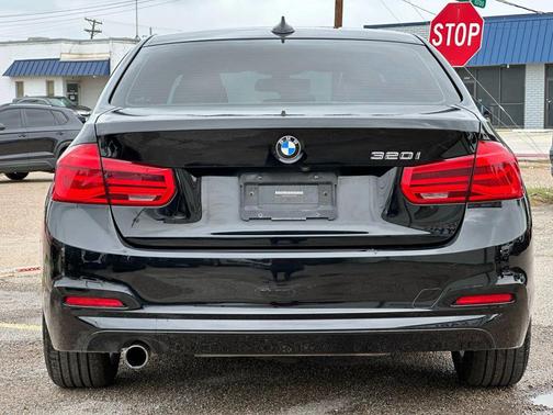 2018 BMW 320 i