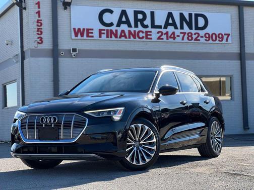 2019 Audi e-tron Premium Plus
