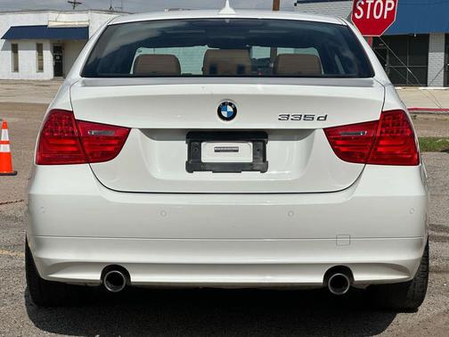 2010 BMW 335 335d Sedan 4D