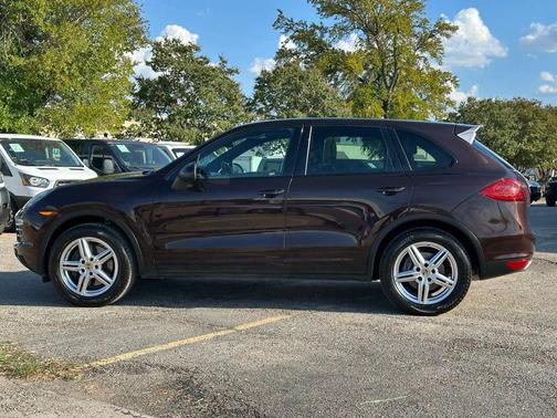 2014 Porsche Cayenne Platinum Edition