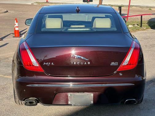 2013 Jaguar XJ L Portfolio