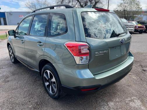 2017 Subaru Forester 2.5i