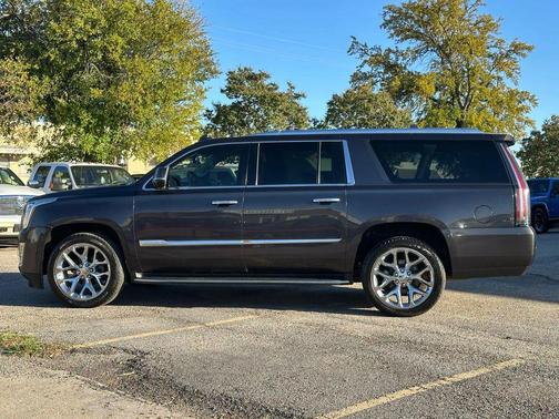 2016 Cadillac Escalade ESV Sport Platinum