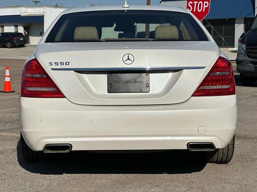 2011 Mercedes-Benz S-Class S 550 Sedan 4D