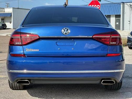 2017 Volkswagen Passat V6 SEL Premium