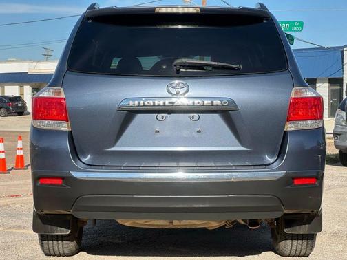 2013 Toyota Highlander Base