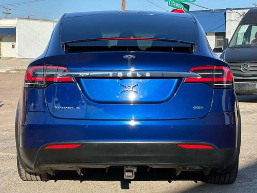 2016 Tesla Model X 60D Sport Utility 4D