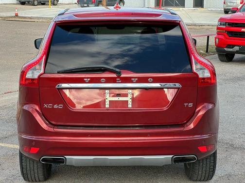 2016 Volvo XC60 T5 Drive-E Premier