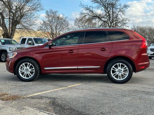 2016 Volvo XC60 T5 Drive-E Premier