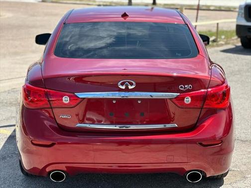2015 INFINITI Q50 Base