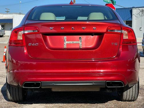 2015 Volvo S60 T5 Premier Plus